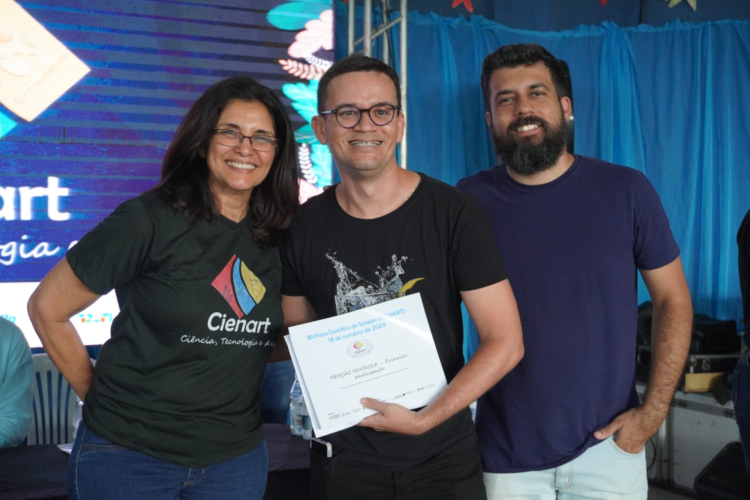 Colégio Estadual Monsenhor Fernando Graça Leite de Nossa Senhora de Lourdes recebeu menção honrosa pela primeira participação na Cienart 2024