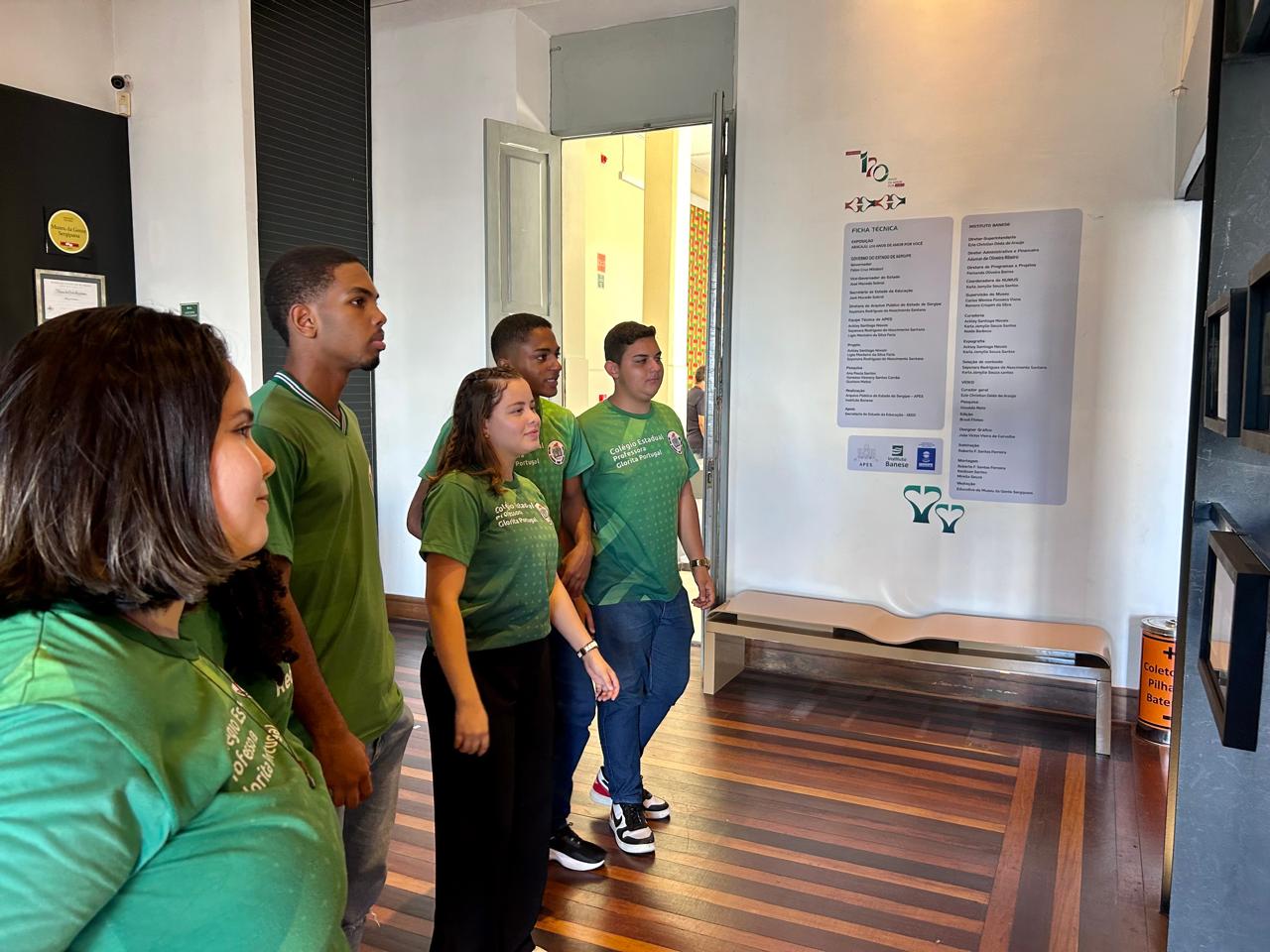 Alunos do Glorita Portugal visitam a exposição