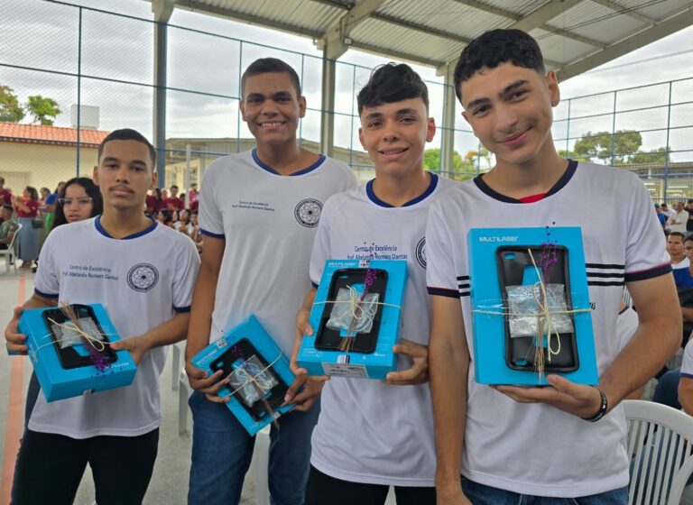 Escolas da rede estadual de ensino avançam na era digital com o programa ‘Educação Conectada’