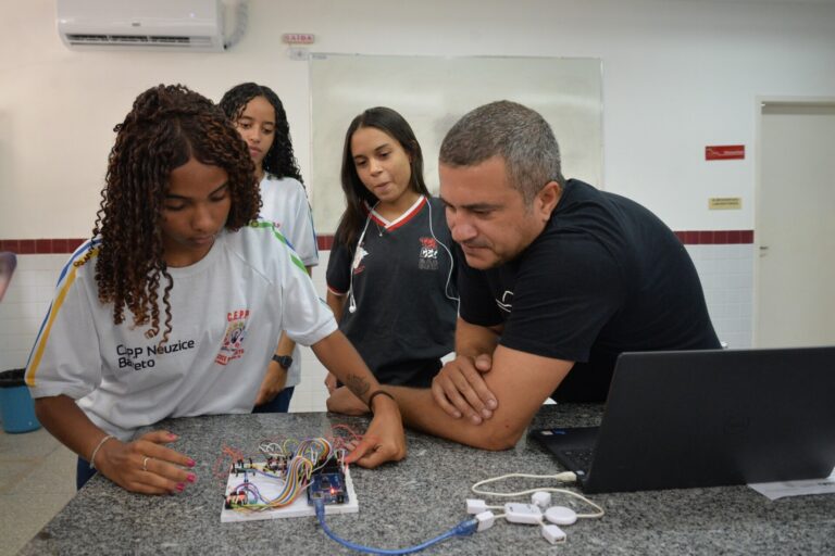 Prazo de matrículas para Educação de Jovens e Adultos e para Educação Profissional em Sergipe termina nesta semana