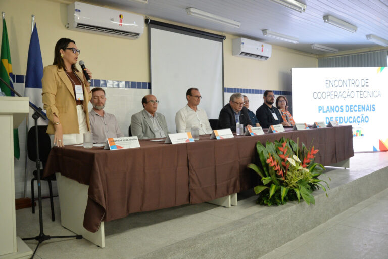 Planos Decenais da Educação são debatidos na abertura do Encontro Estadual de Cooperação Técnica