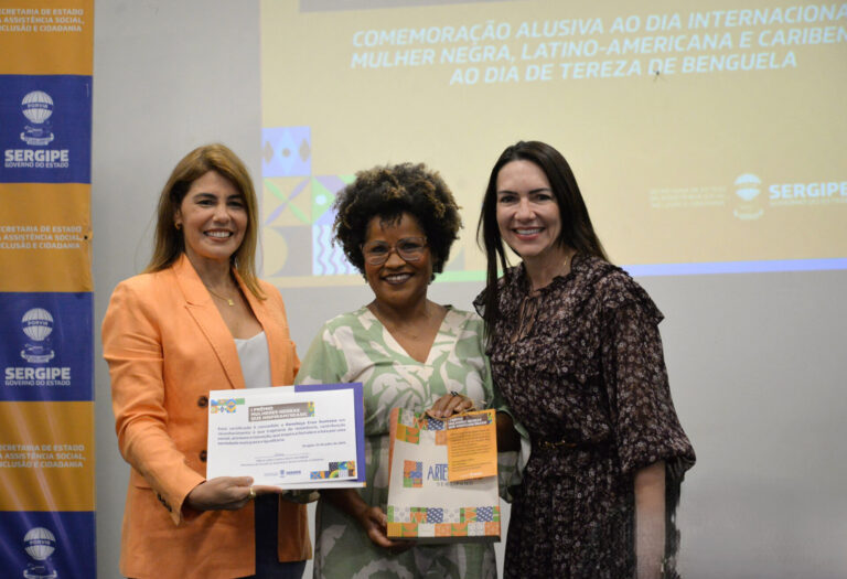 Geneluça Santana, professora