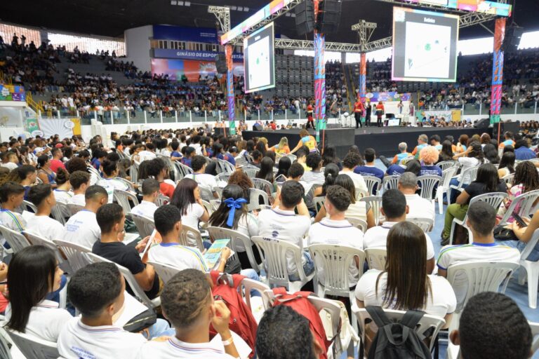 Programa Pré-Universitário da Seed segue em preparação para o Enem 2025