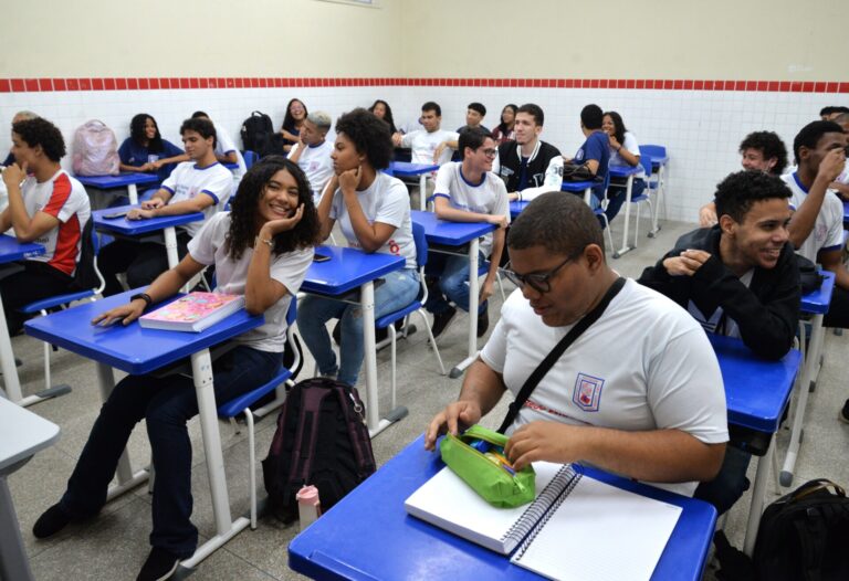 Aulas da rede estadual de ensino são retomadas com foco na aprendizagem e ações estratégicas para o segundo semestre