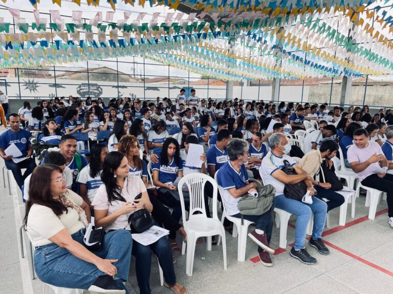 Projeto da rede estadual de ensino ajuda alunos a se prepararem para Enem por meio de paródias