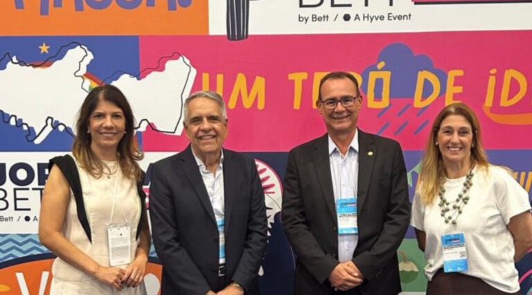 Sergipe participa de evento nacional de educação em Pernambuco e debate avanços e desafios da área