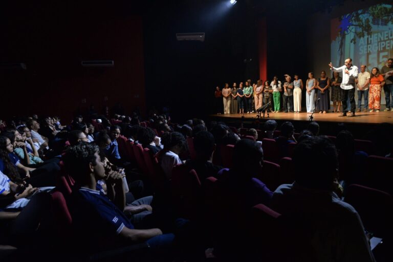 Centro de Excelência Atheneu Sergipense celebra 155 anos com atividades culturais e homenagens à história da educação pública