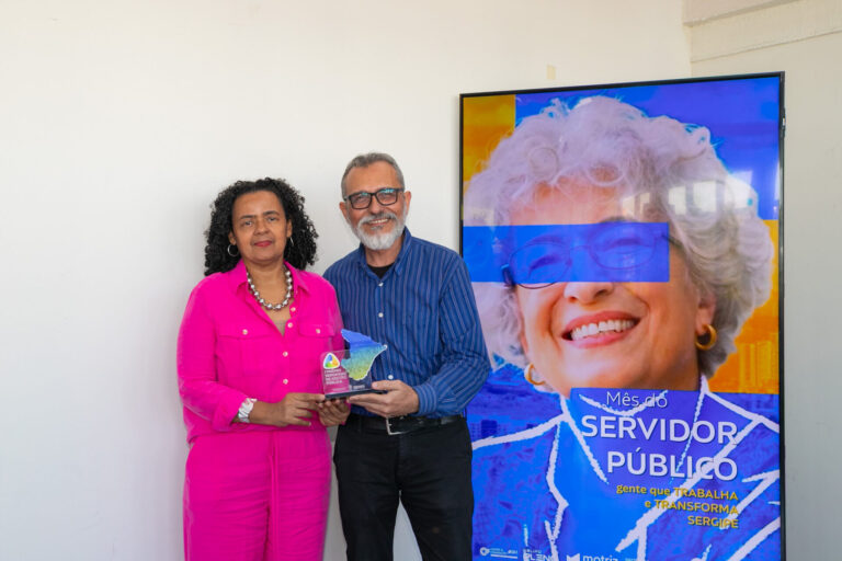 Paulo Rêgo e Adriane Damasceno, representaram a diretora Eliane Passos