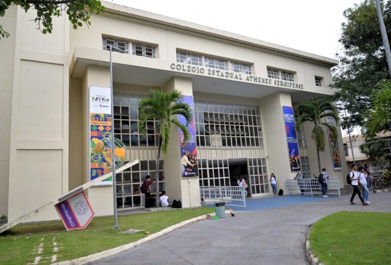 Centro de Excelência Atheneu Sergipense completa 155 anos com vasta programação científica e cultural