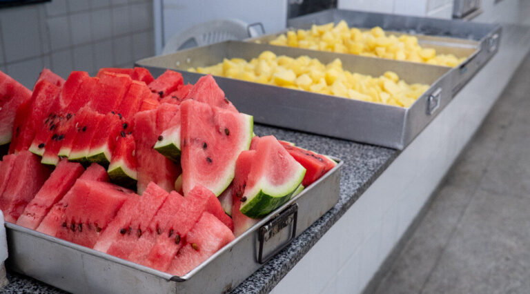 Agricultura familiar fornece alimentos saudáveis e de qualidade para alunos da rede pública estadual de ensino