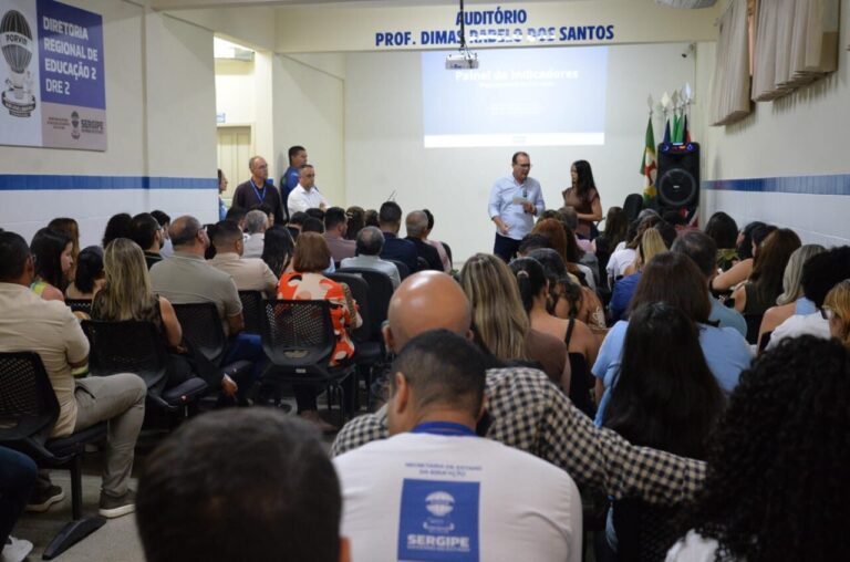 Seed Itinerante reúne educadores de unidades escolares do centro-sul sergipano