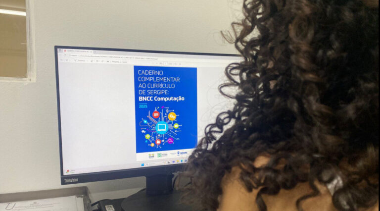 Sergipe lança Caderno Complementar ao currículo estudantil com a BNCC Computação