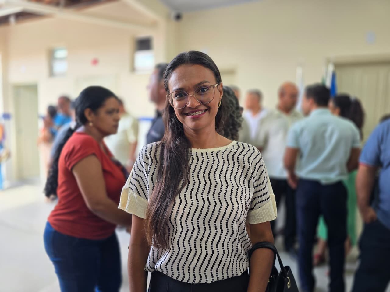 A diretora do Centro de Excelência Dom Antônio Cabral, Thais Lima