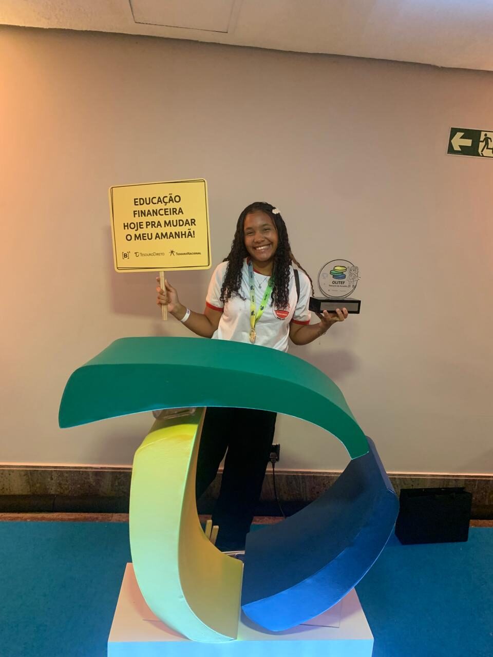 Aluna medalhista de ouro pela Olitef na Rede Pública Estadual de Educação, Luana Lopes