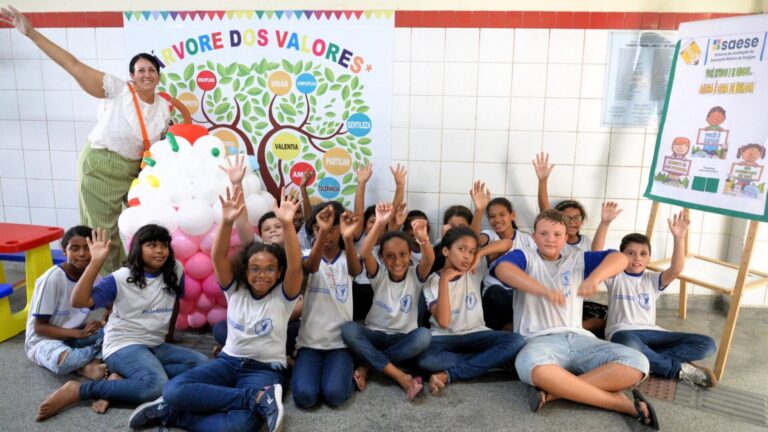 Regime de colaboração e fortalecimento de políticas educacionais impulsionam a alfabetização em Sergipe