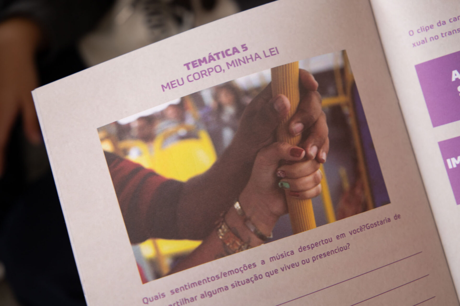 Caderno temático traz informações sobre os tipos de violência contra a mulher