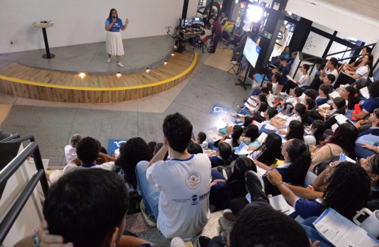 Pré-Uni Day marcou início da preparação de 5 mil estudantes da rede pública estadual de ensino para o Enem 2026