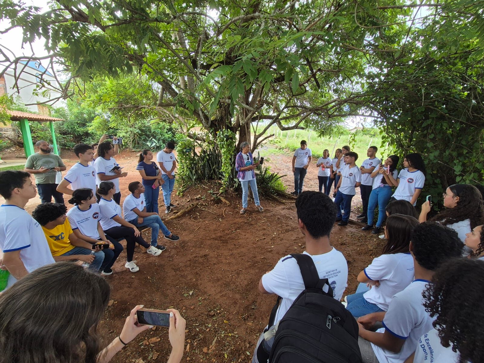 Pesquisas e entevistas foram realizadas para a produção dos materiais