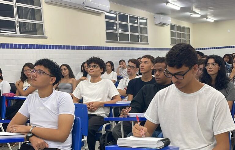 Primeiro Aulão de Atualidades e Redação do Pré-Universitário de 2026 acontece neste sábado, 28