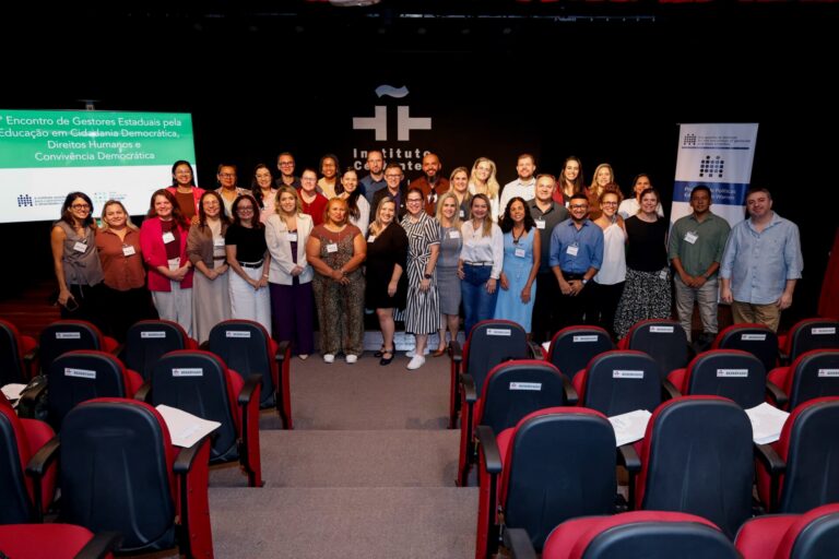 Sergipe participa de encontro nacional sobre cidadania democrática, direitos humanos e convivência escolar