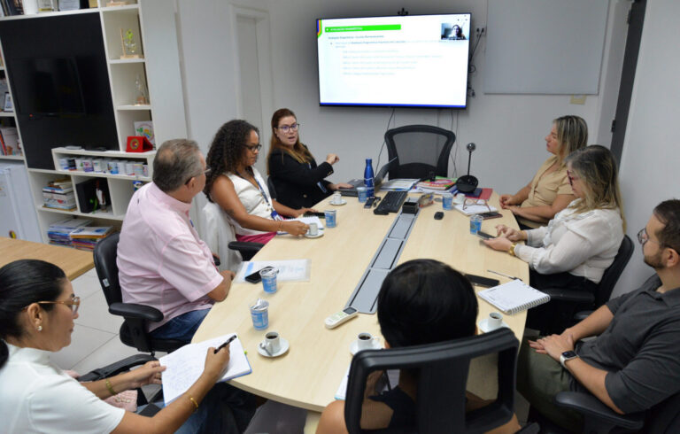 Seed e FGV se reúnem para dialogar sobre o andamento do programa Gestão para Aprendizagem nas escolas da rede