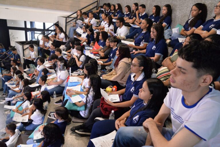Pré-Uni intensifica preparação para o Enem com revisão de Ciências Humanas neste sábado, 16