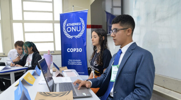Atheneu ONU inicia oitava edição com protagonismo estudantil e debates sobre a nova ordem geopolítica mundial