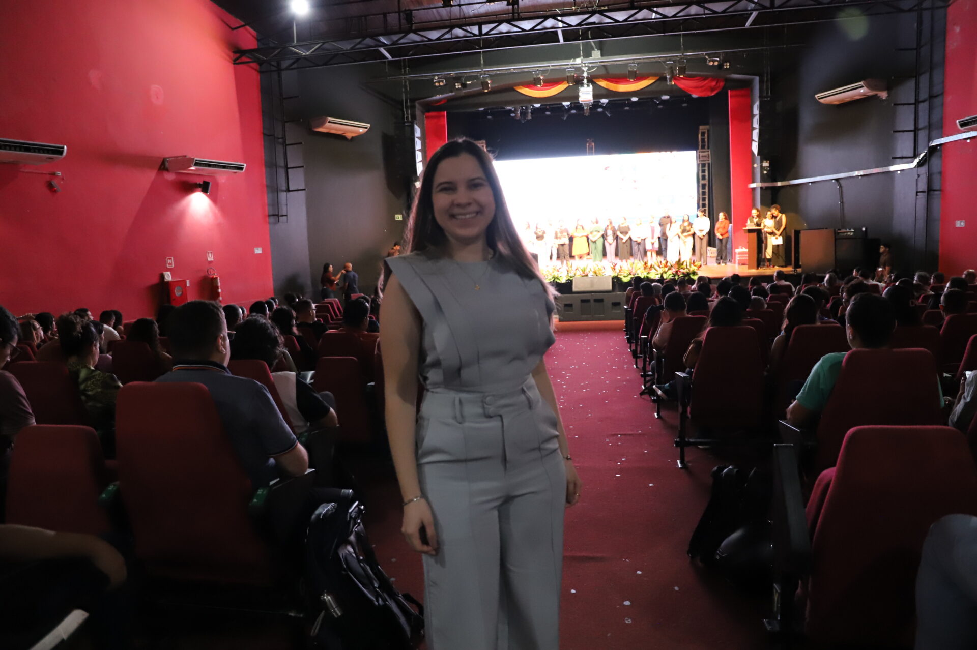 Recém-concursada e aprovada, Gabrilla Menezes Cardoso