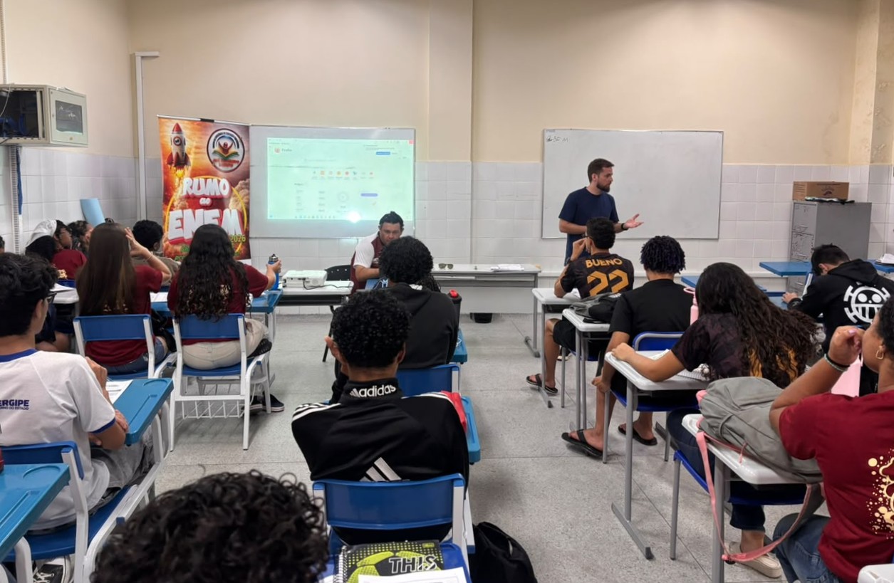 Aulões com professores convidados