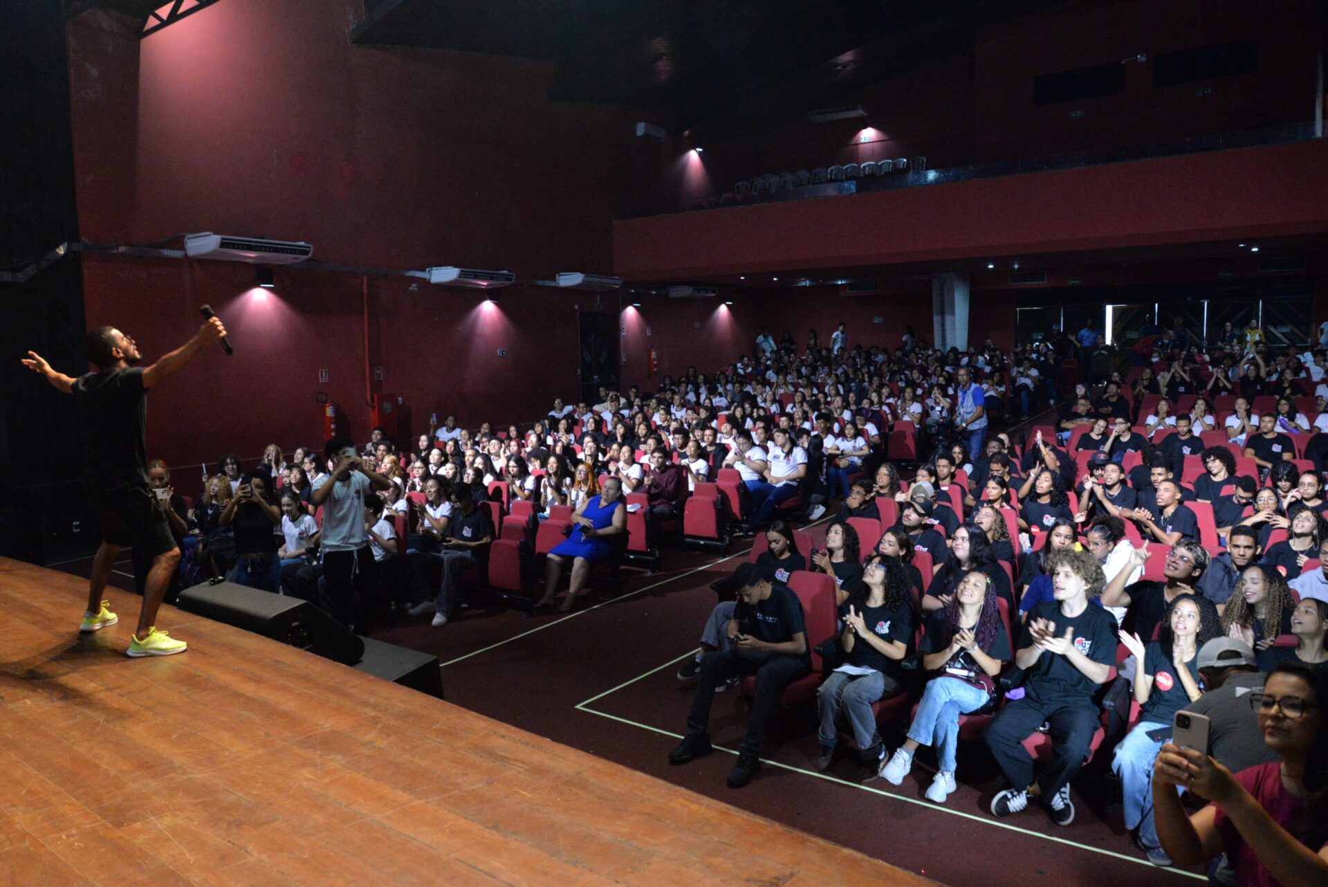 Evento teve o lançamento do álbum Enem em Alto Volume